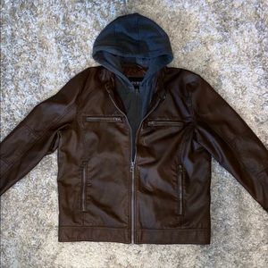Guess Men’s SIZE XL Brown Faux Leather Jacket